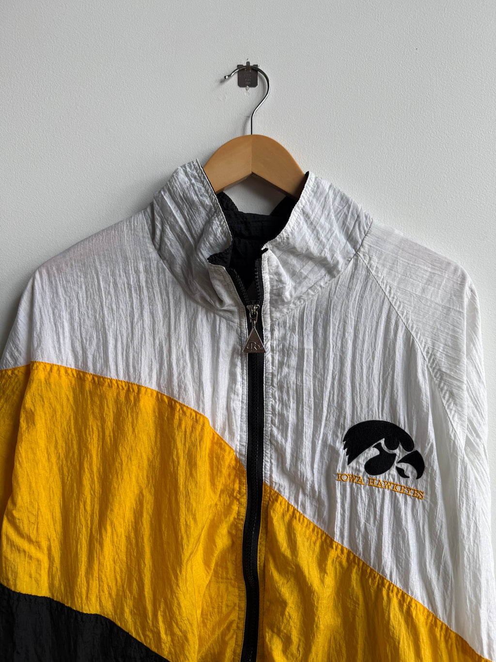 (XL) Iowa Hawkeyes Windbreaker Jacket