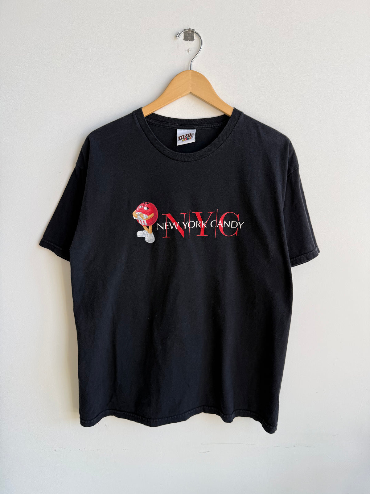 (L) M&M’s New York Tee