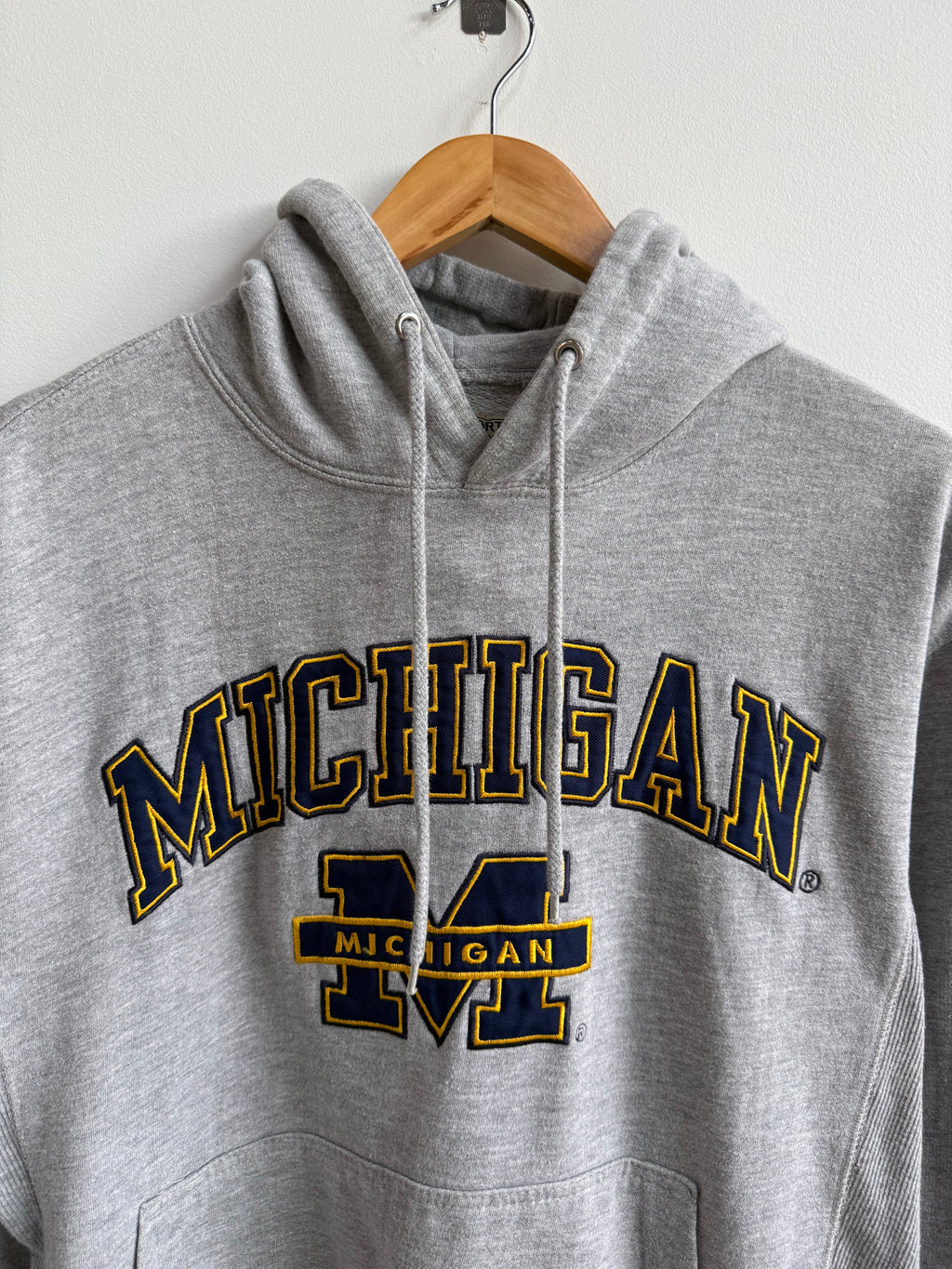 (M) University Of Michigan Wolverines Hoodie