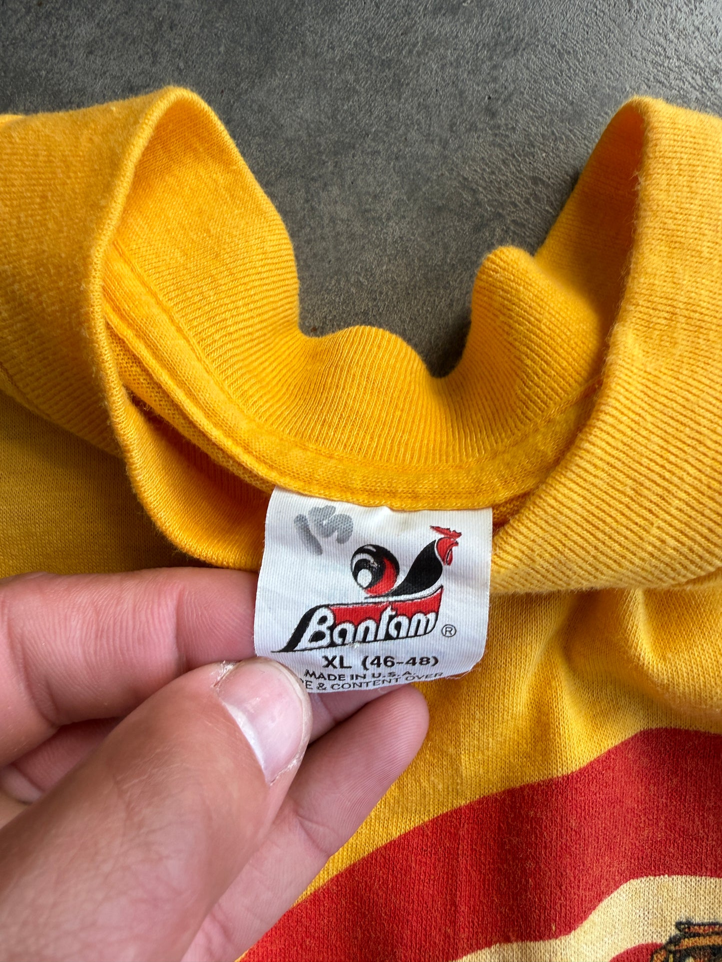 (XL) Iowa Hawkeyes 1986 Bowl Game Tee