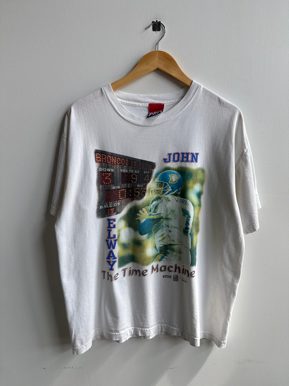 (L) Denver Broncos John Elway Tee
