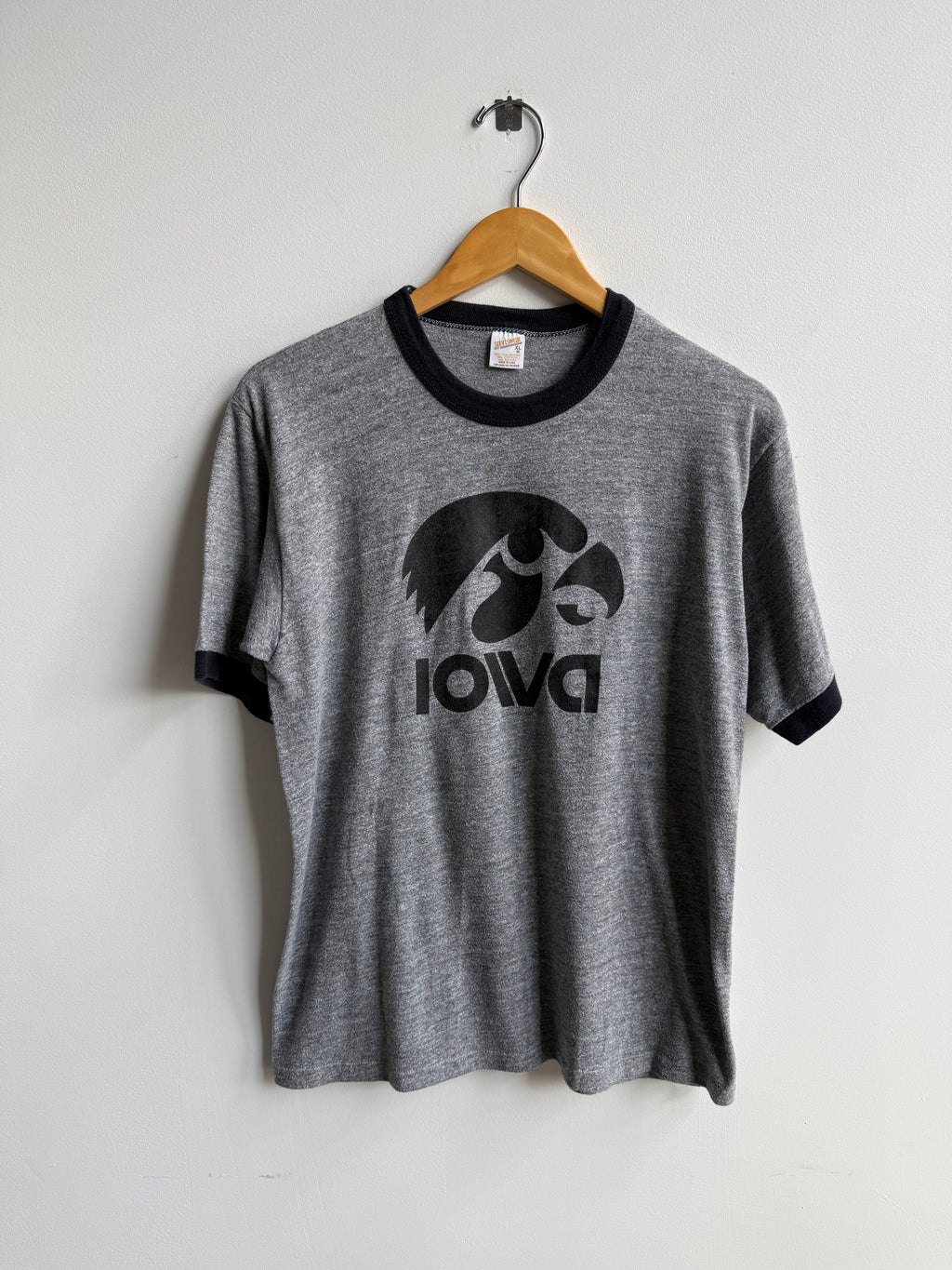 (L) Iowa Hawkeyes Tee