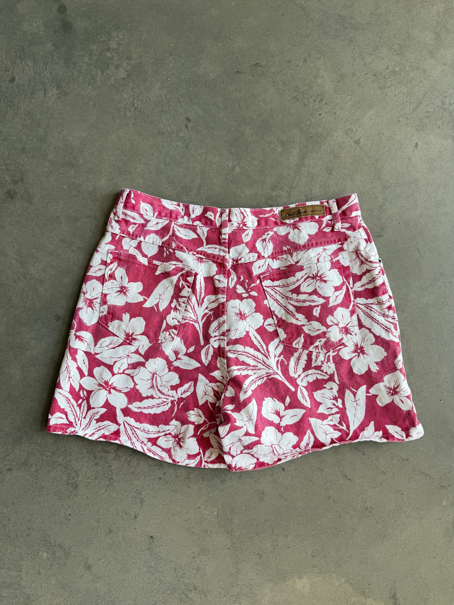 (32) Bill Blass Shorts