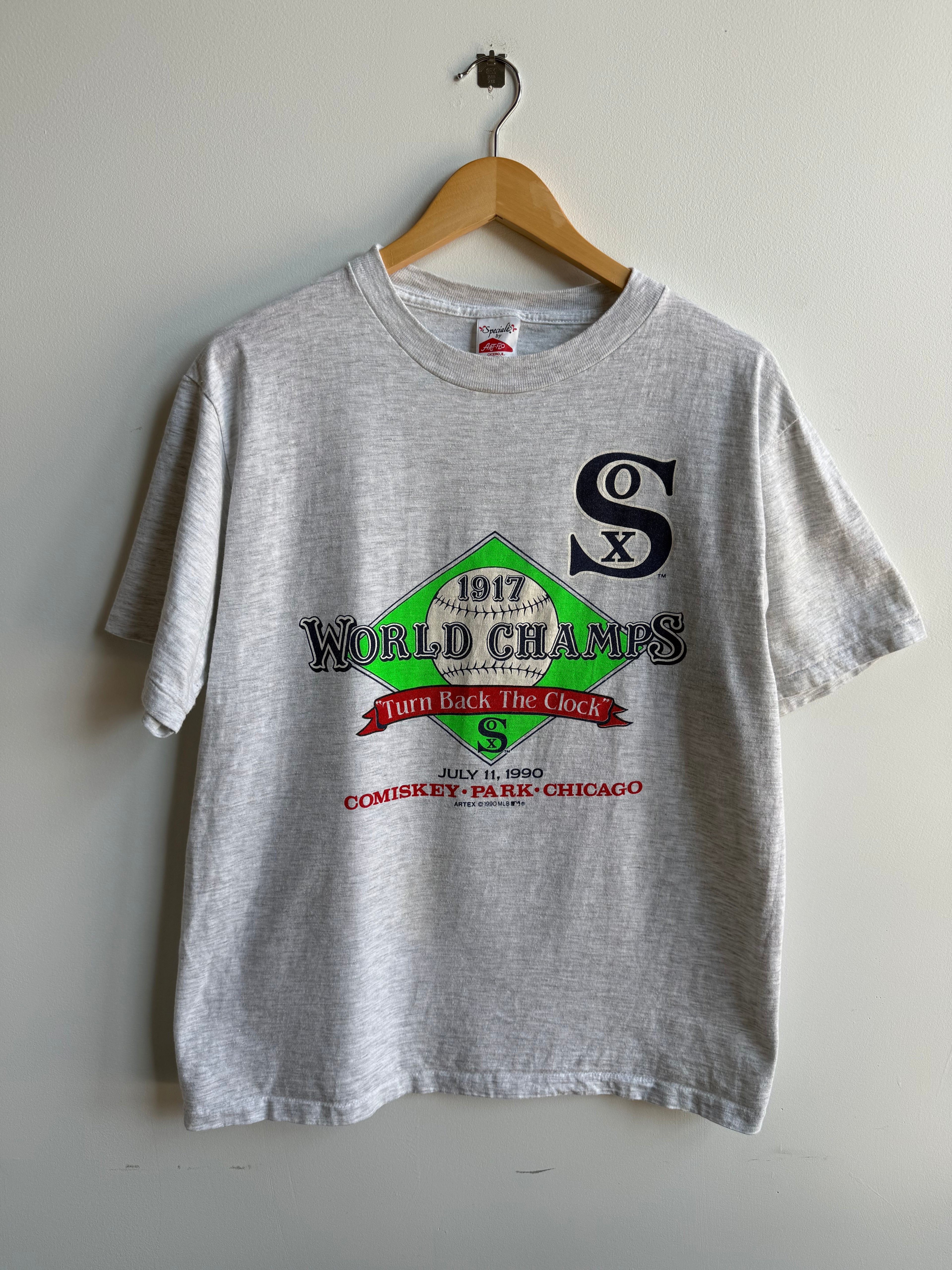 (L) Chicago White Sox World Champs Tee