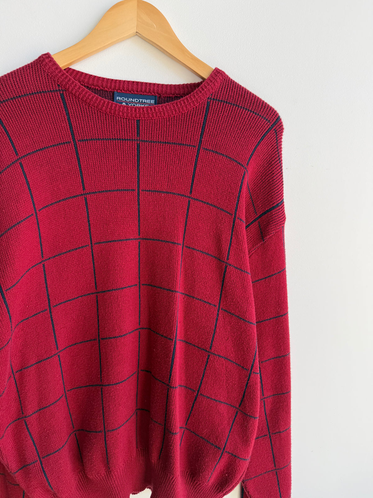 (M) Roundtree & Yorke Sweater