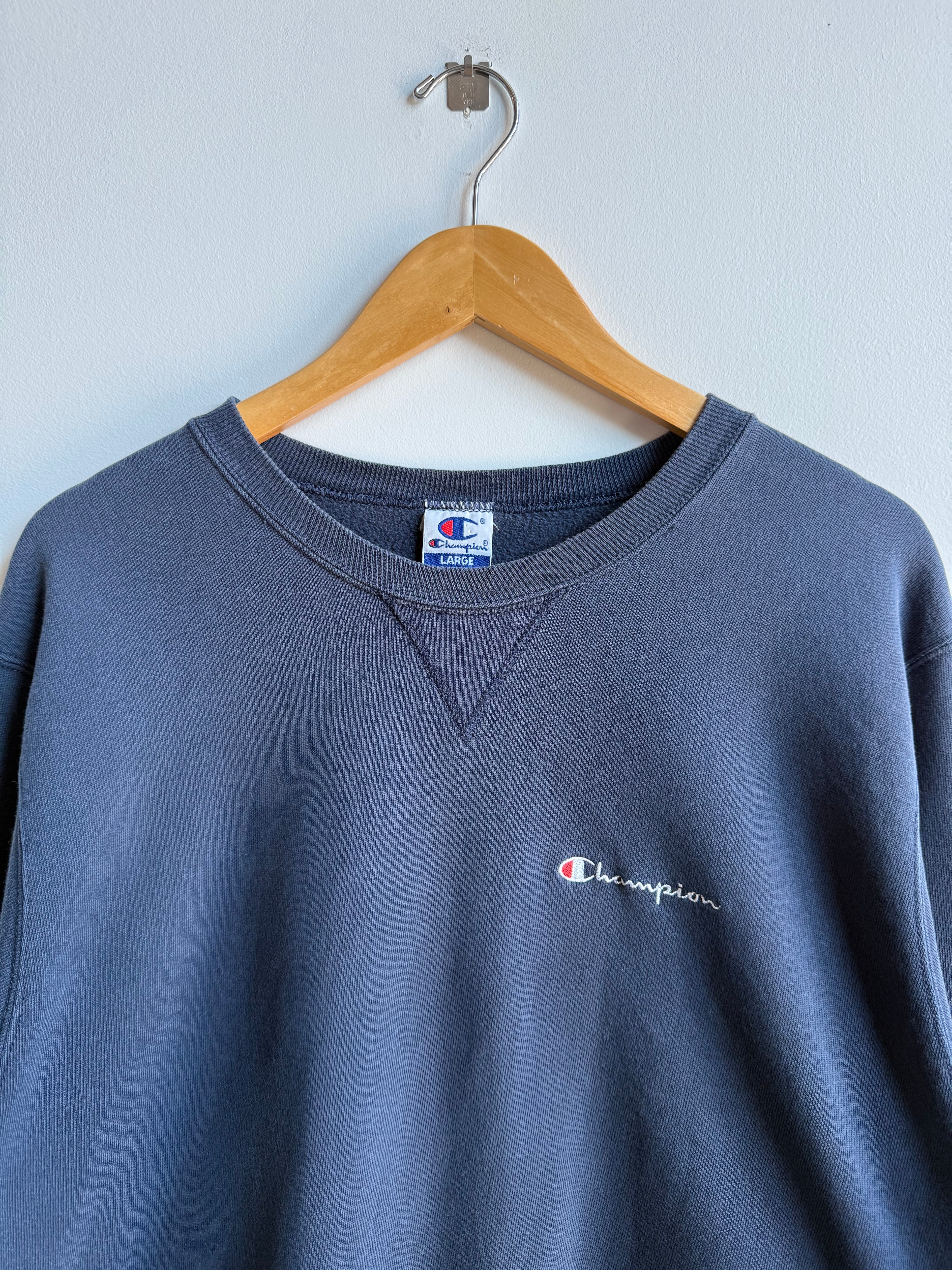 (L) Champion Crew