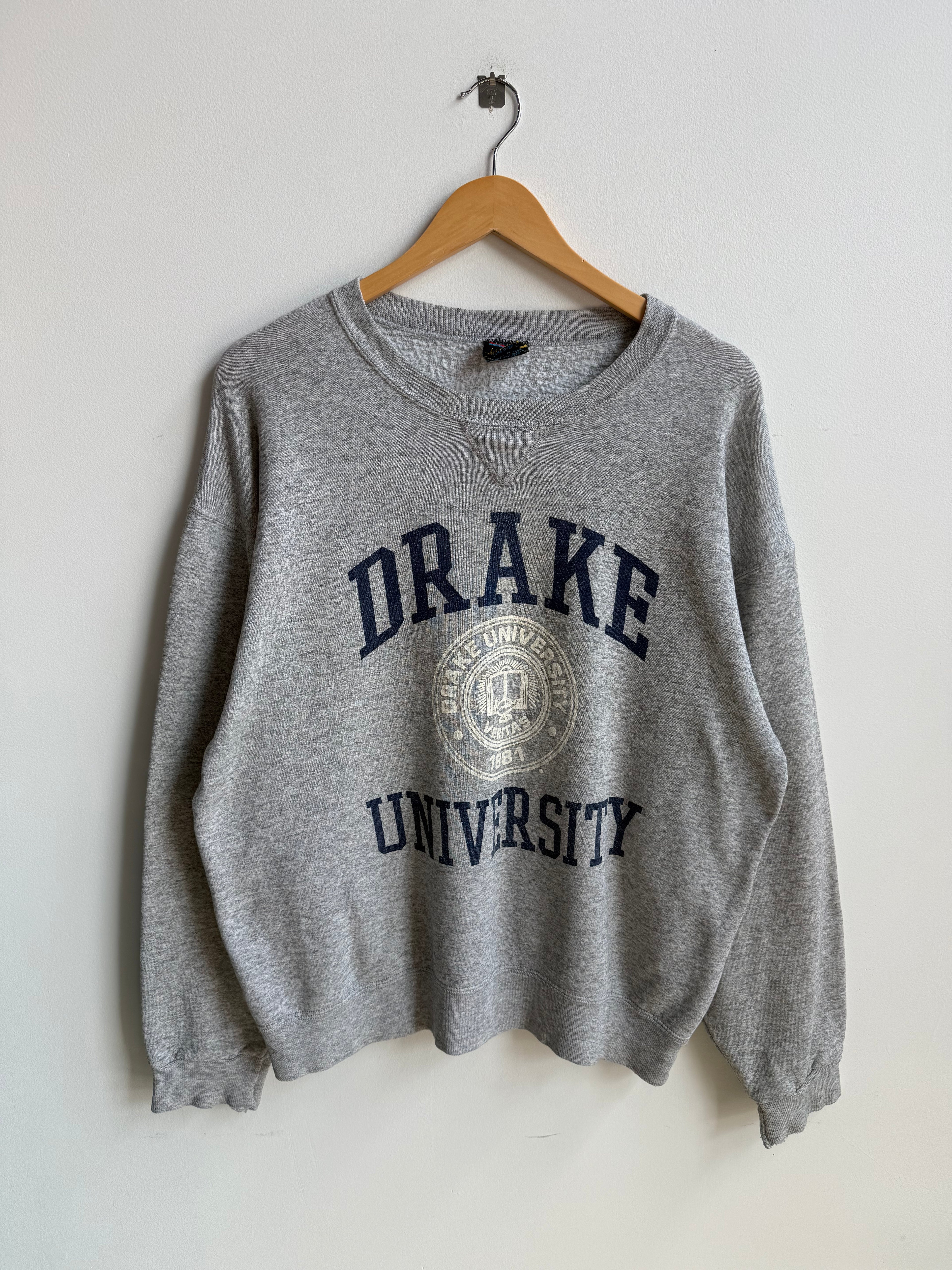 (L) Drake University Crew