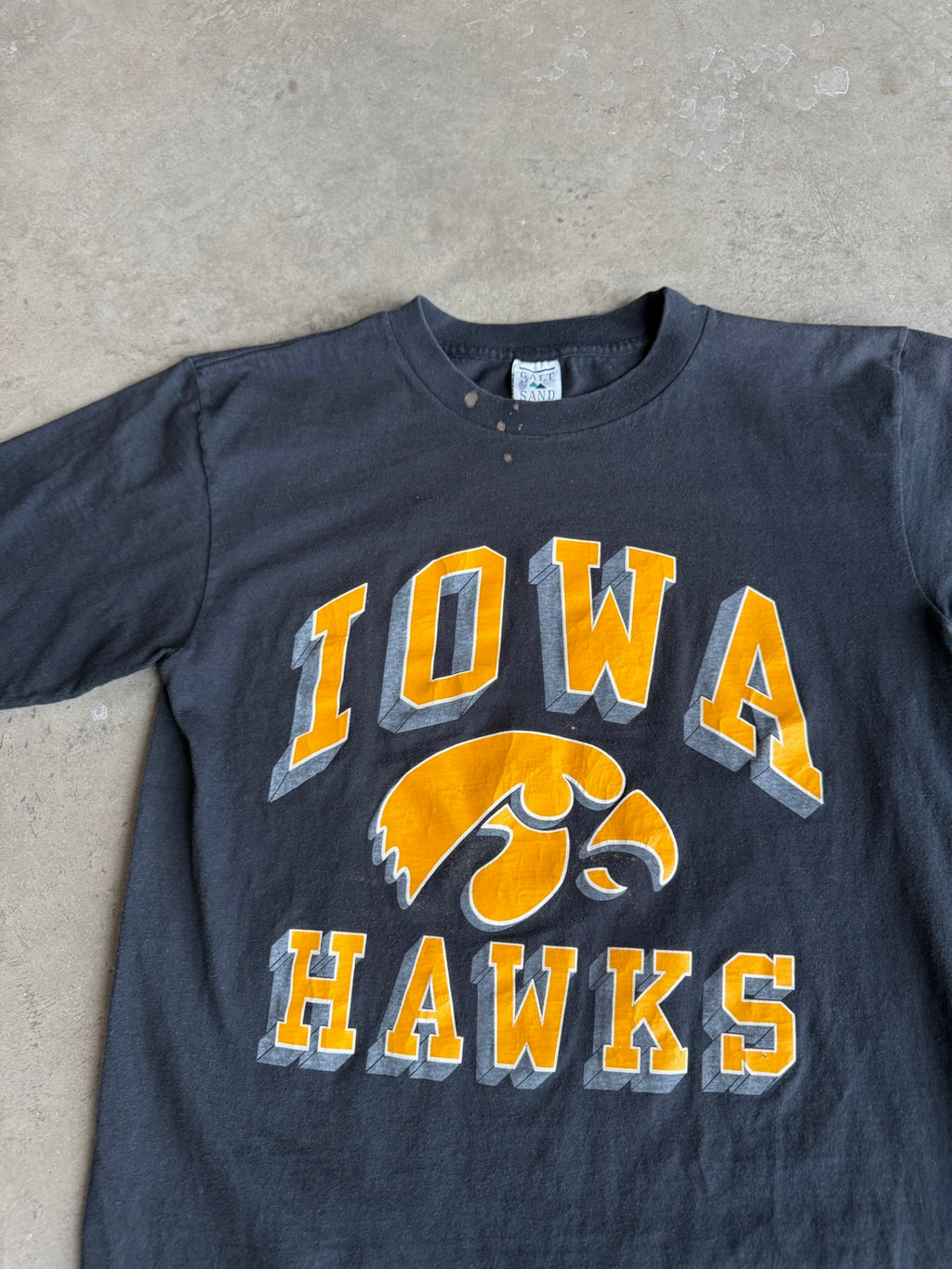 (M) Iowa Hawkeyes Tee