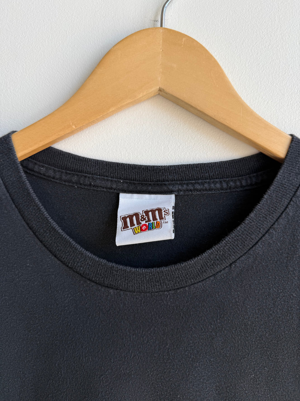(L) M&M’s New York Tee