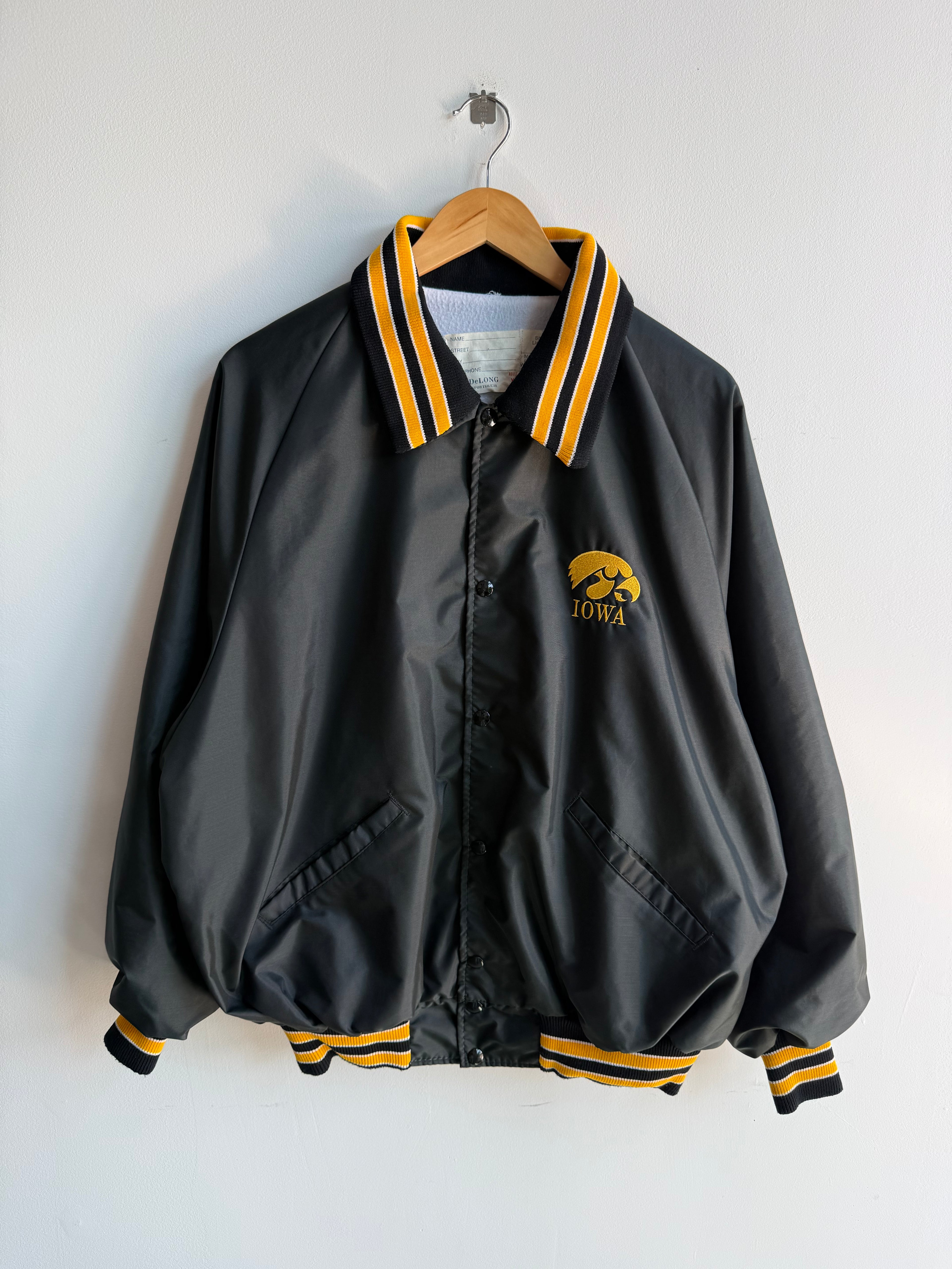 (XL) Iowa Hawkeyes Jacket