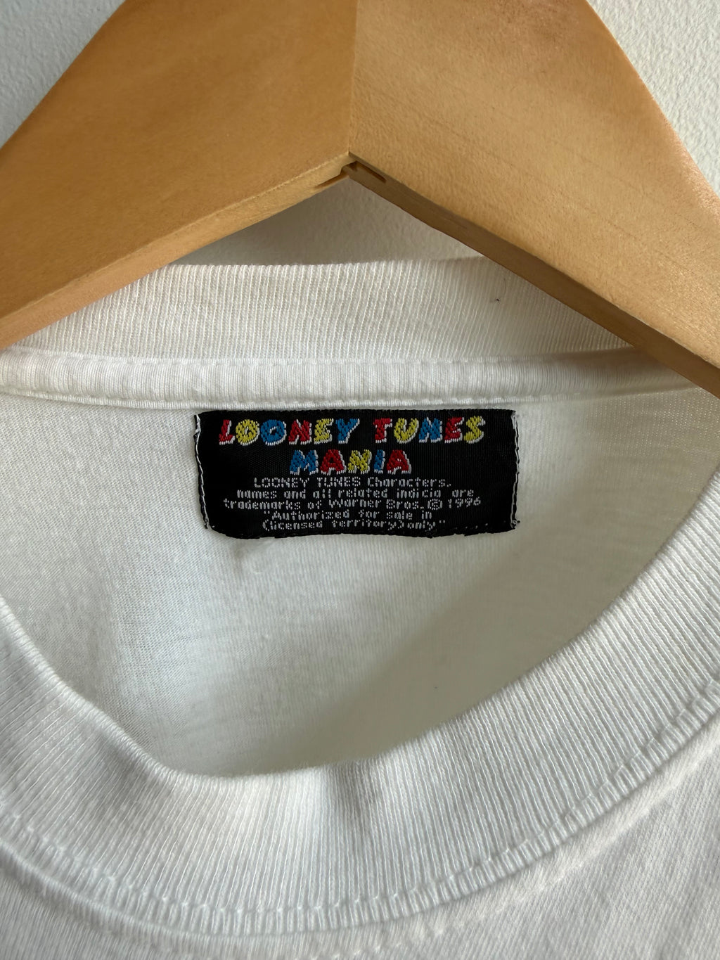 (XS) Looney Tunes Tee