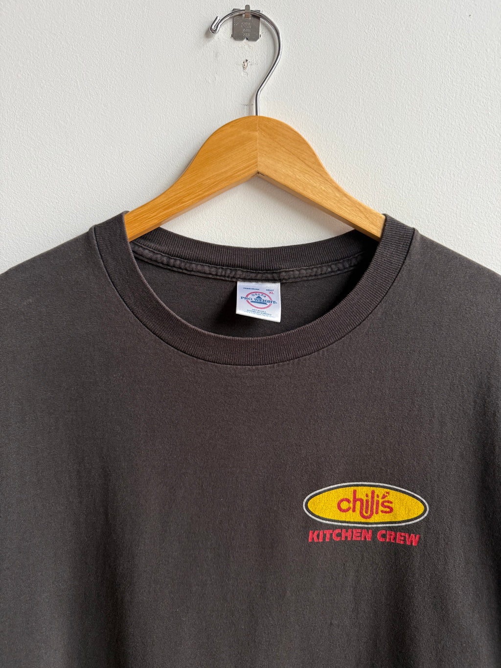(XL) Chilis Tee