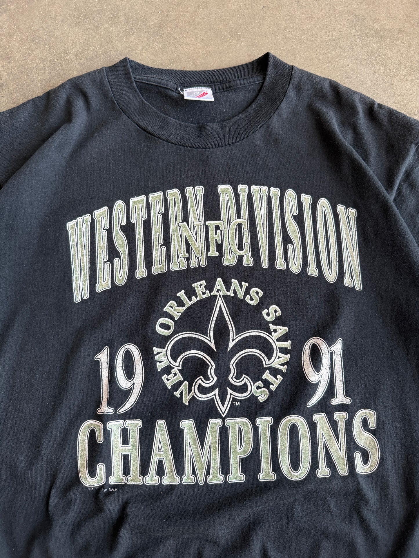(L) 1991 New Orleans Saints Tee