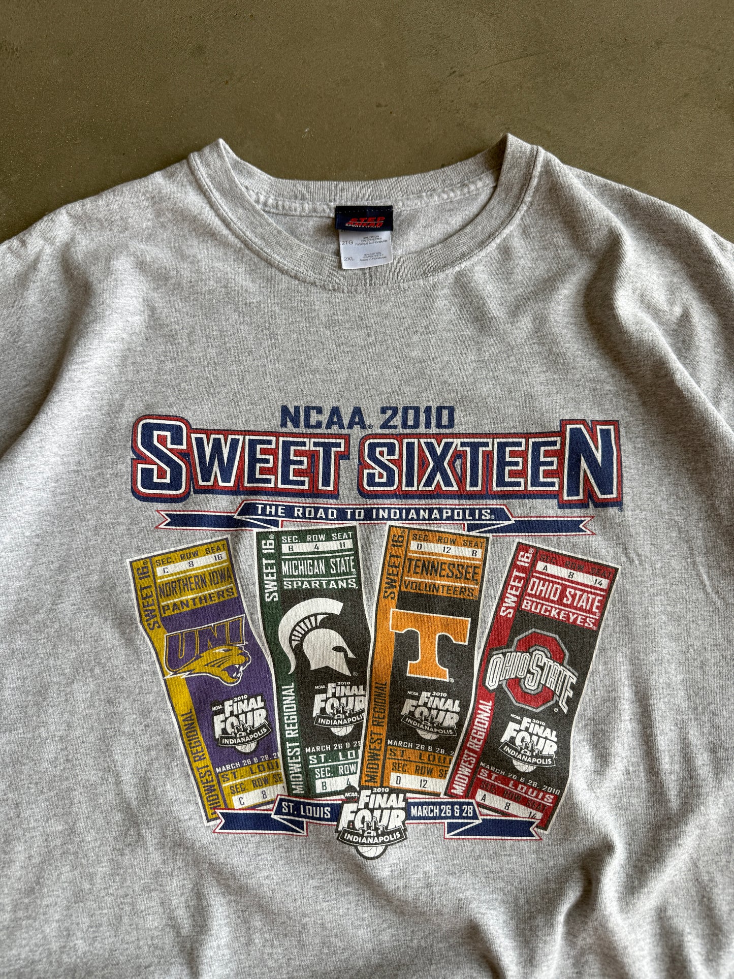 (XXL) 2010 Sweet Sixteen Tee
