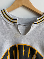 (L) Iowa Hawkeyes Crew