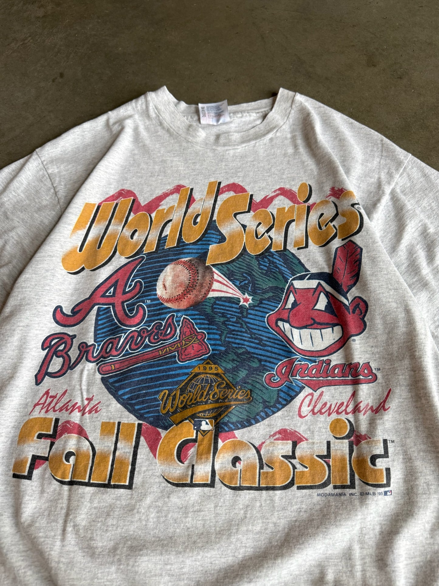 (L) 1995 World Series Tee