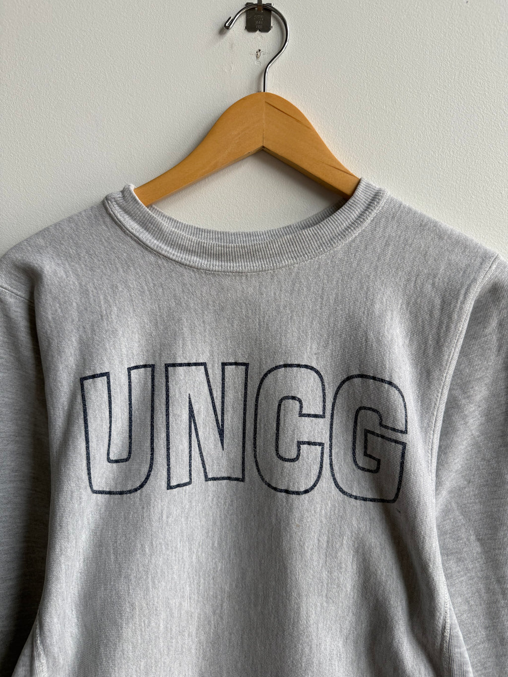 (M) UNCG Reverse Weave Crew
