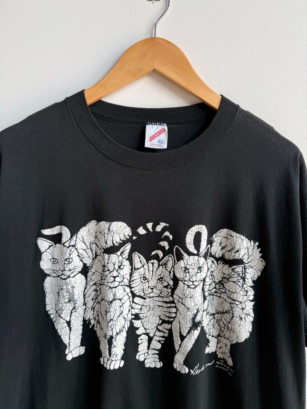 (XL) Cats Heads & Tails Tee