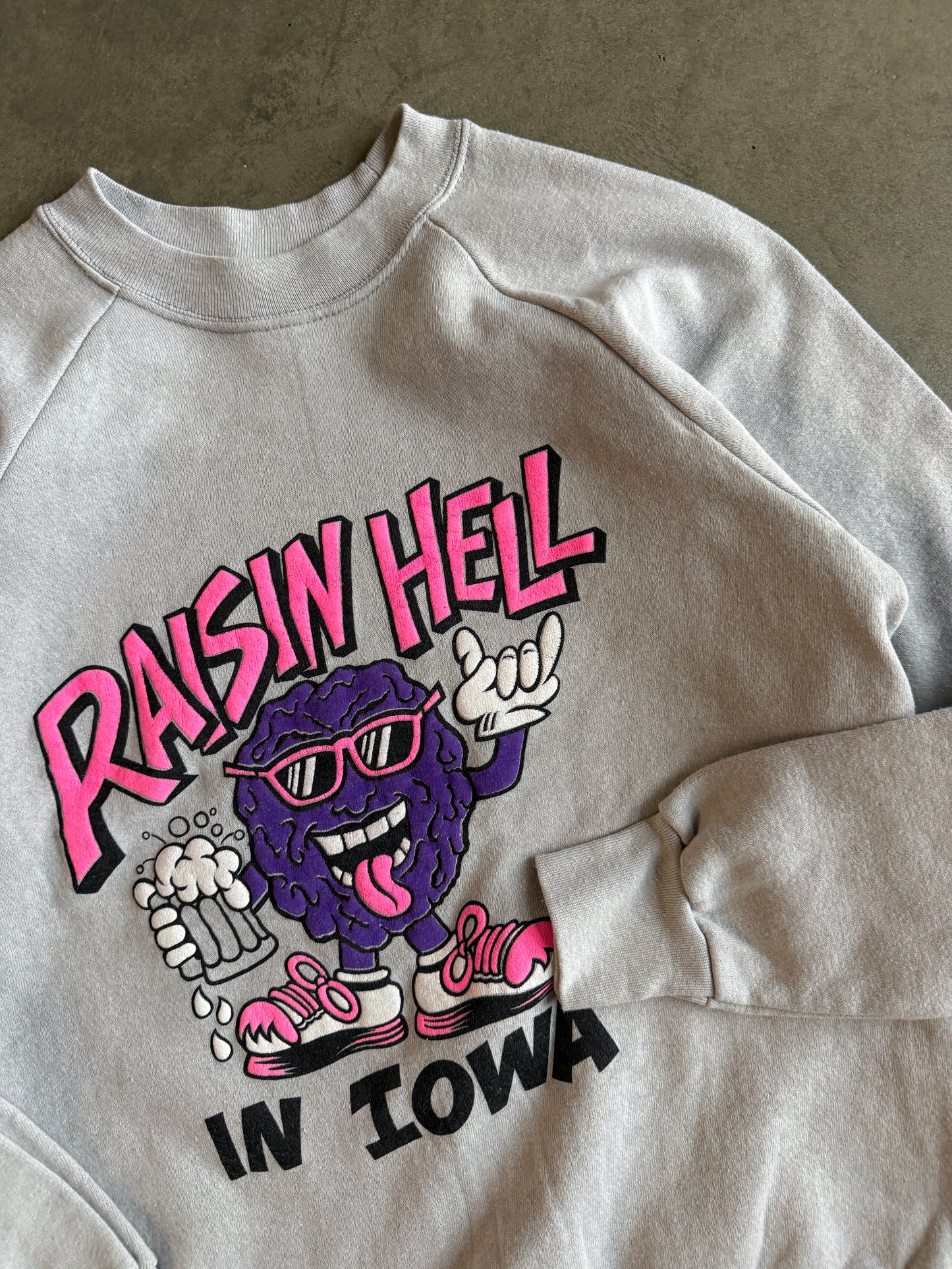 (L) Raisin Hell Iowa Crew