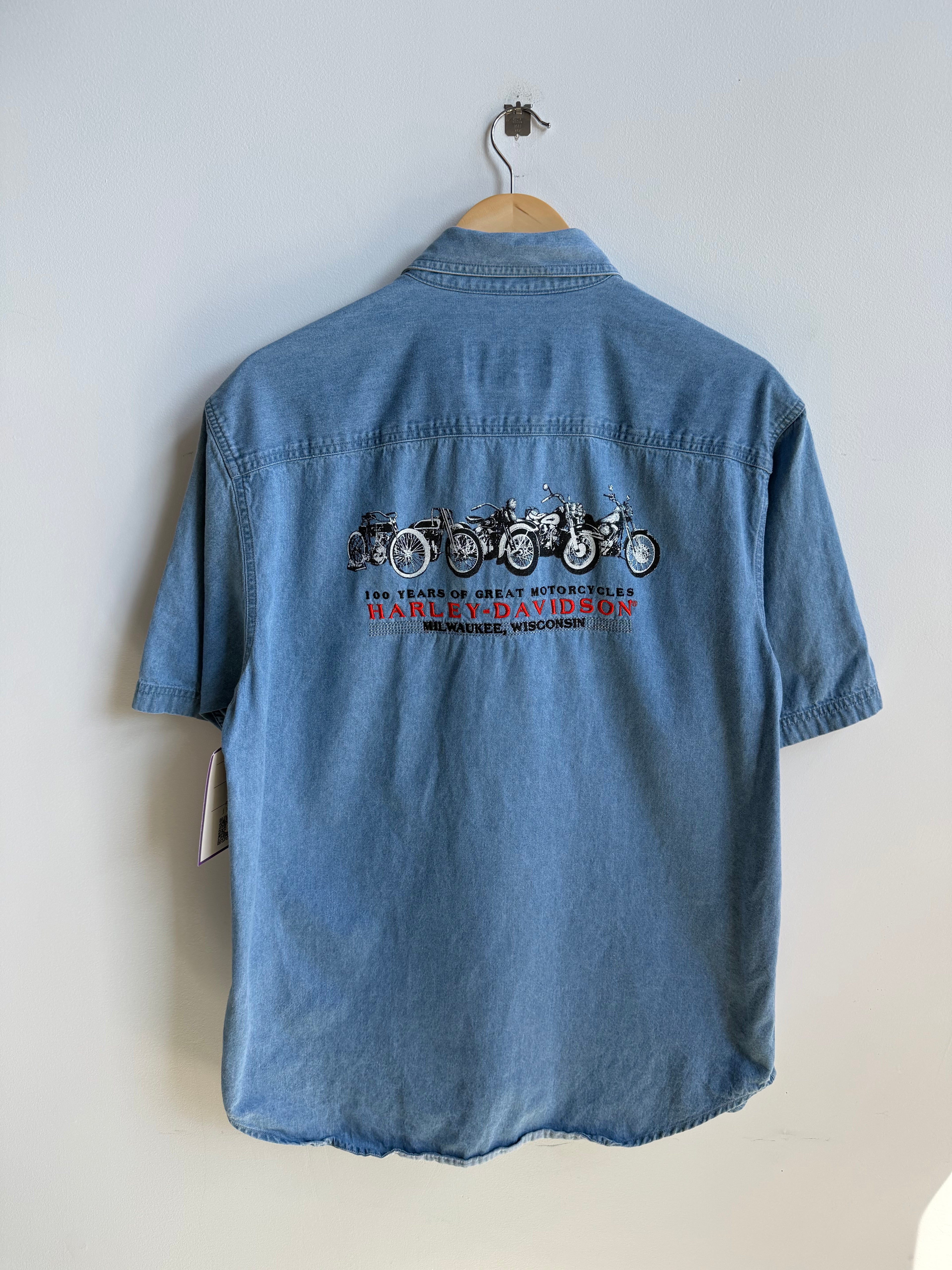 (M) Harley Davidson Button up Shirt