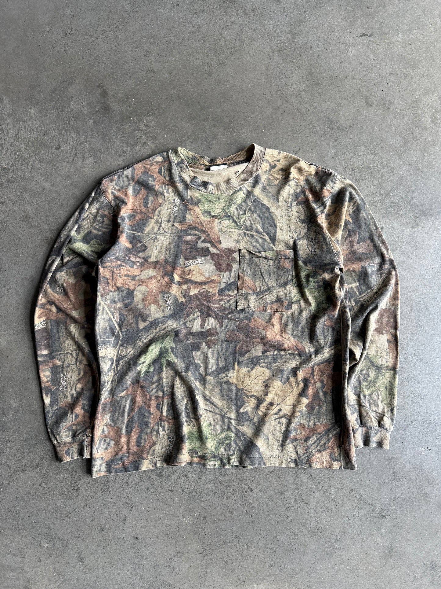 (XL) Camo Tee