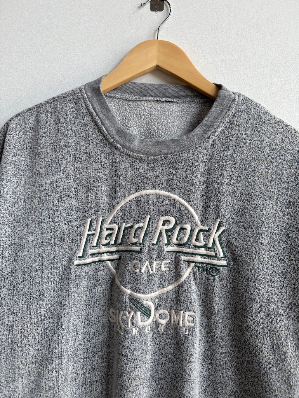 (L) Hard Rock Cafe Crew