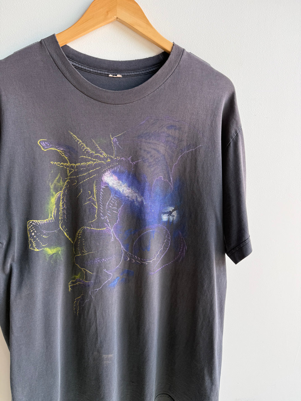 (L) Dragon Faded Tee