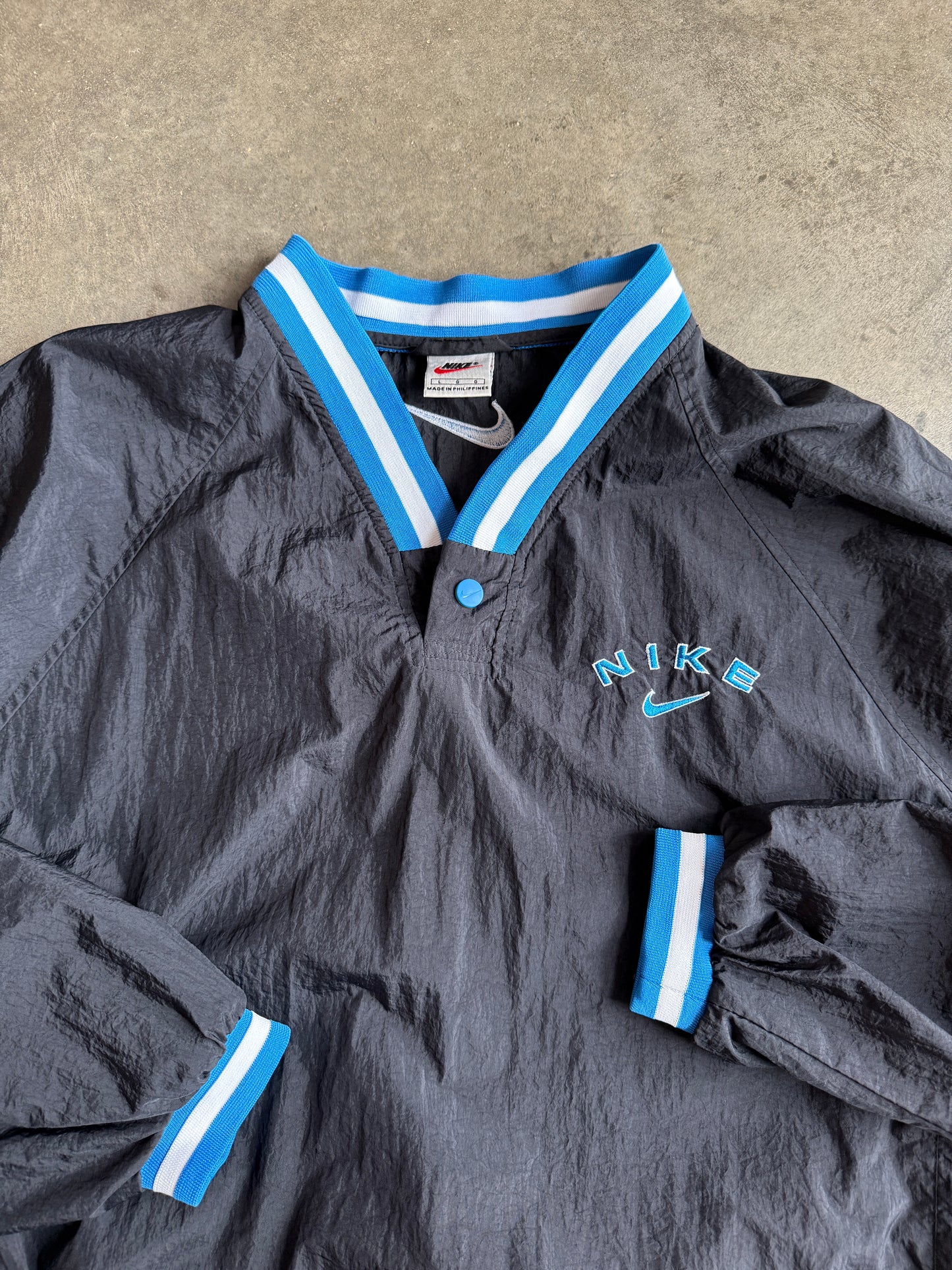 (L) Nike Windbreaker Jacket