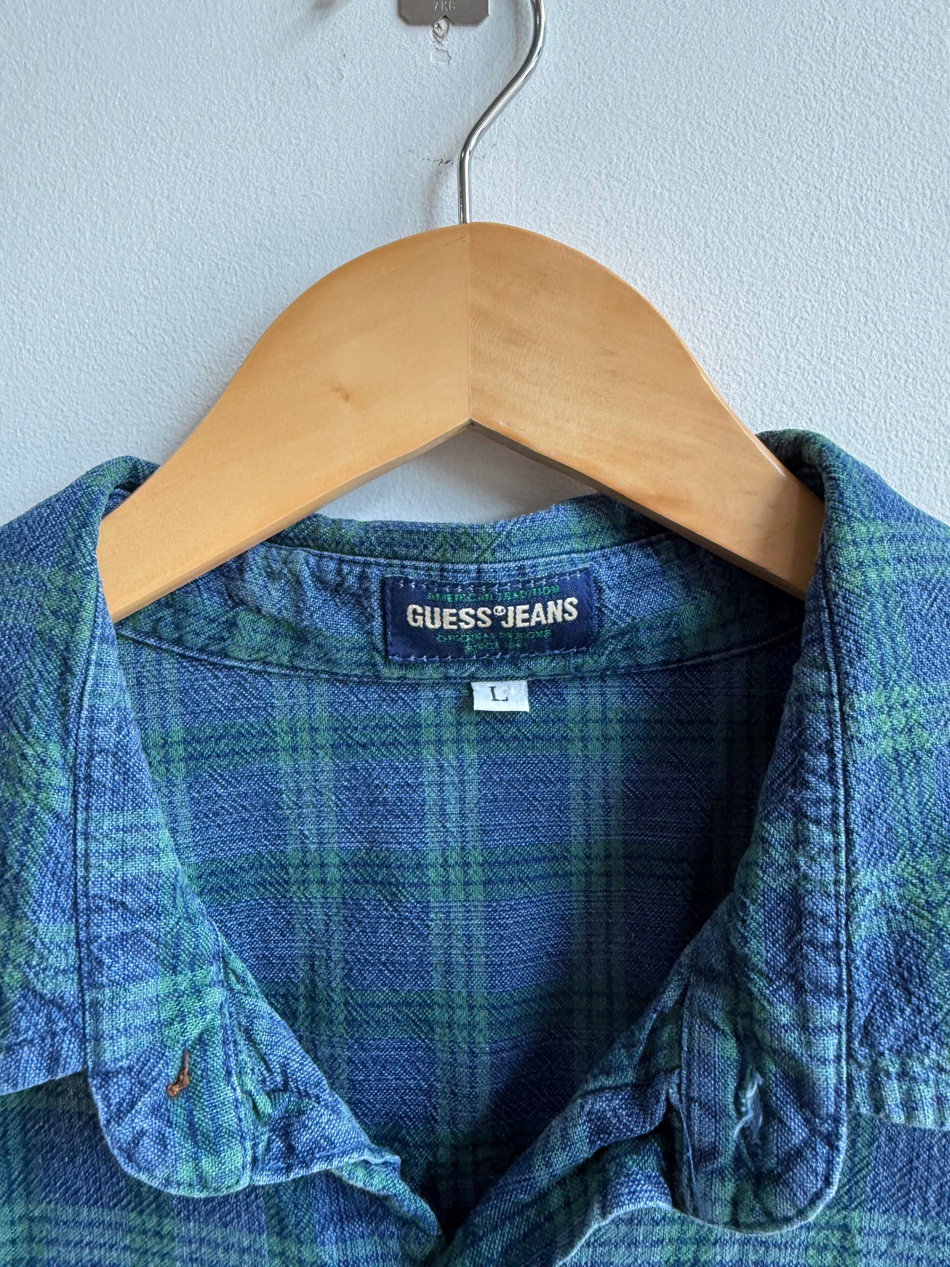 (L) Guess Jeans Button Down Shirt
