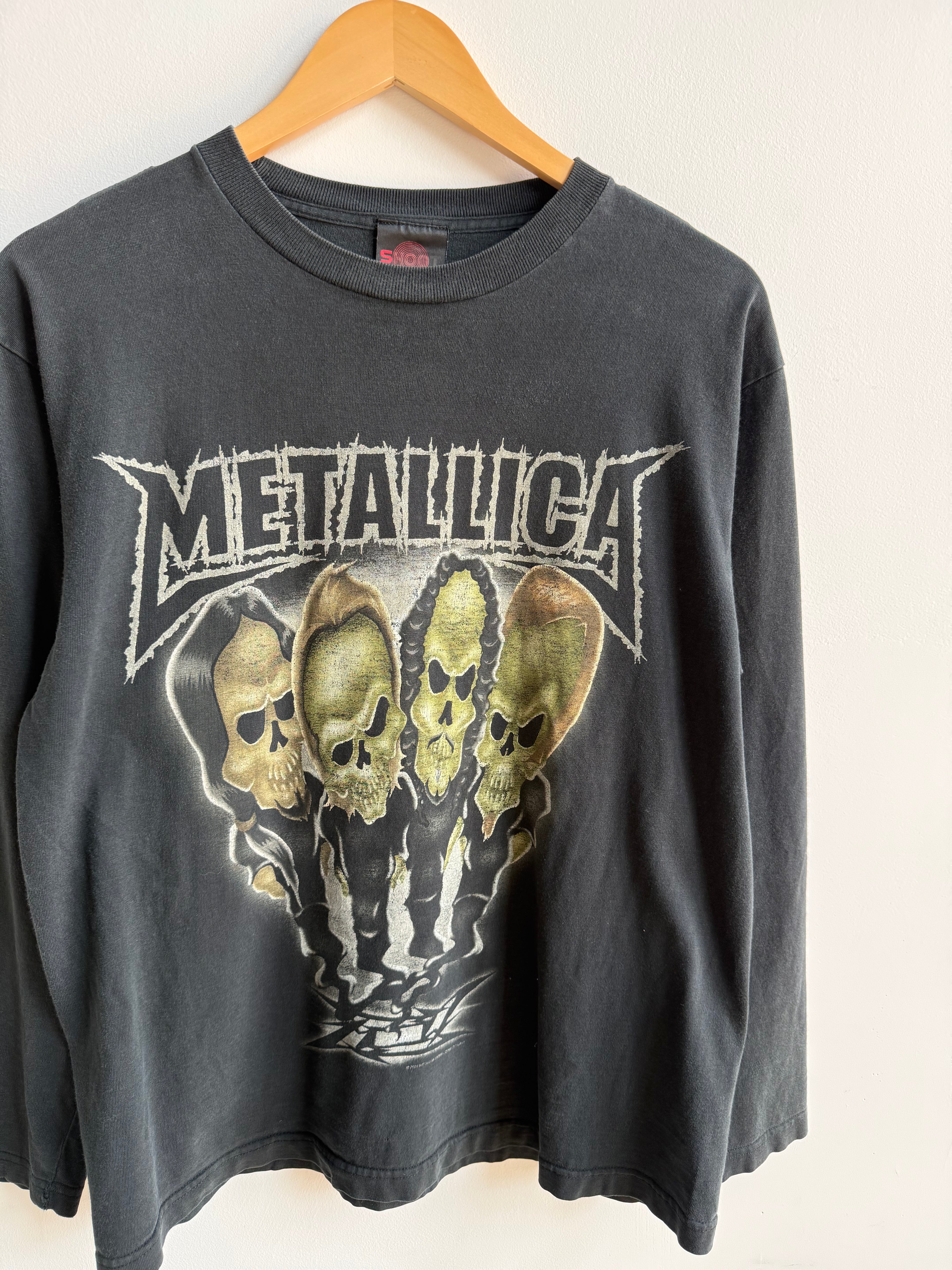 (L) Metallica Tee