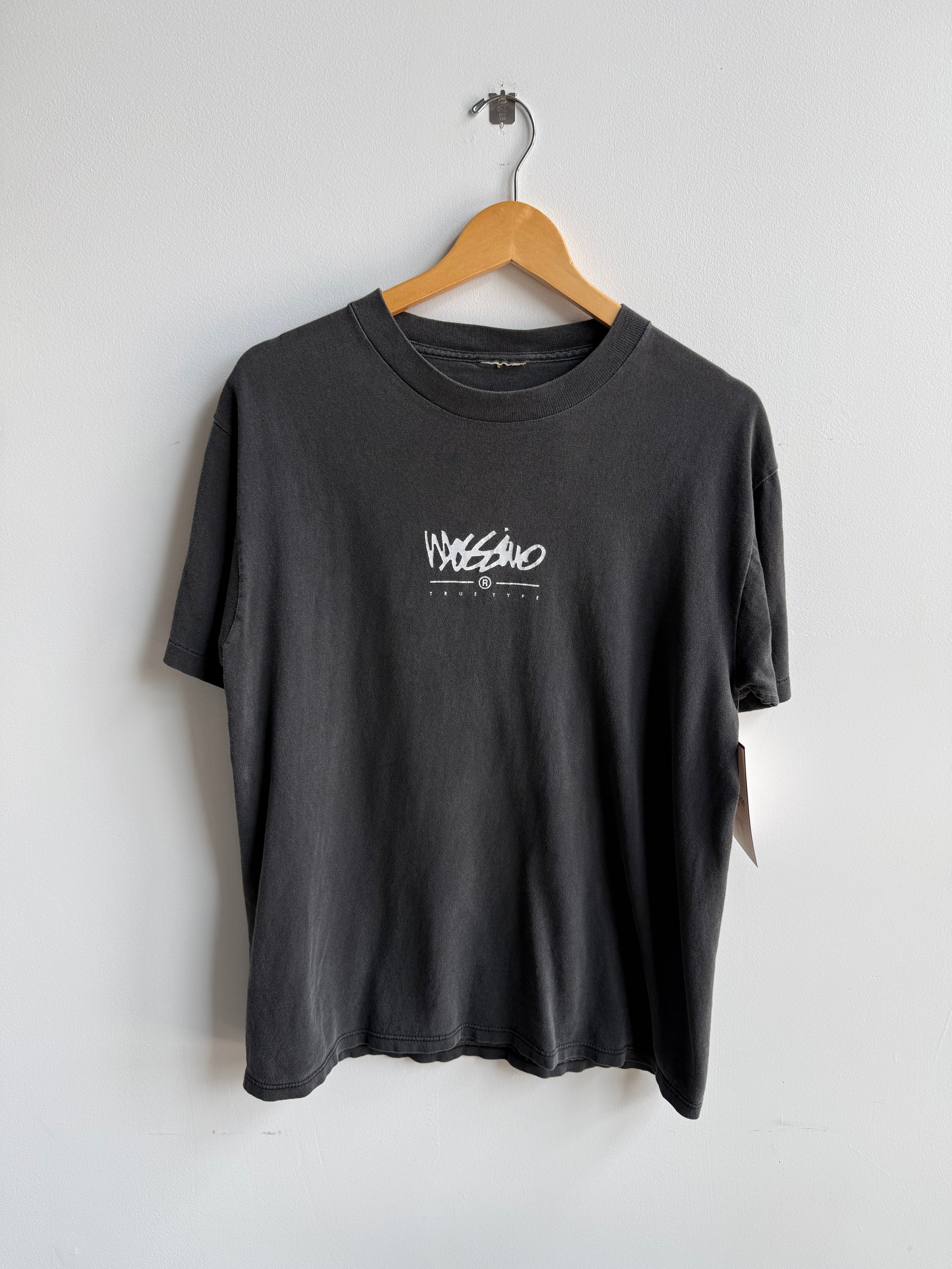 (L) Mossimo Tee