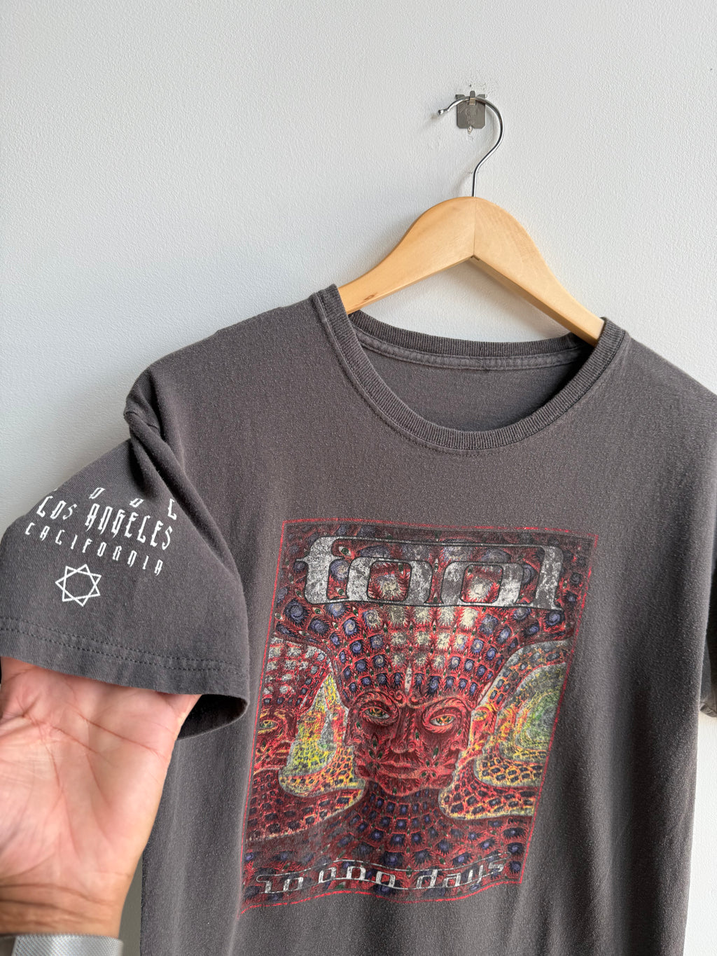 (M) Tool Tee