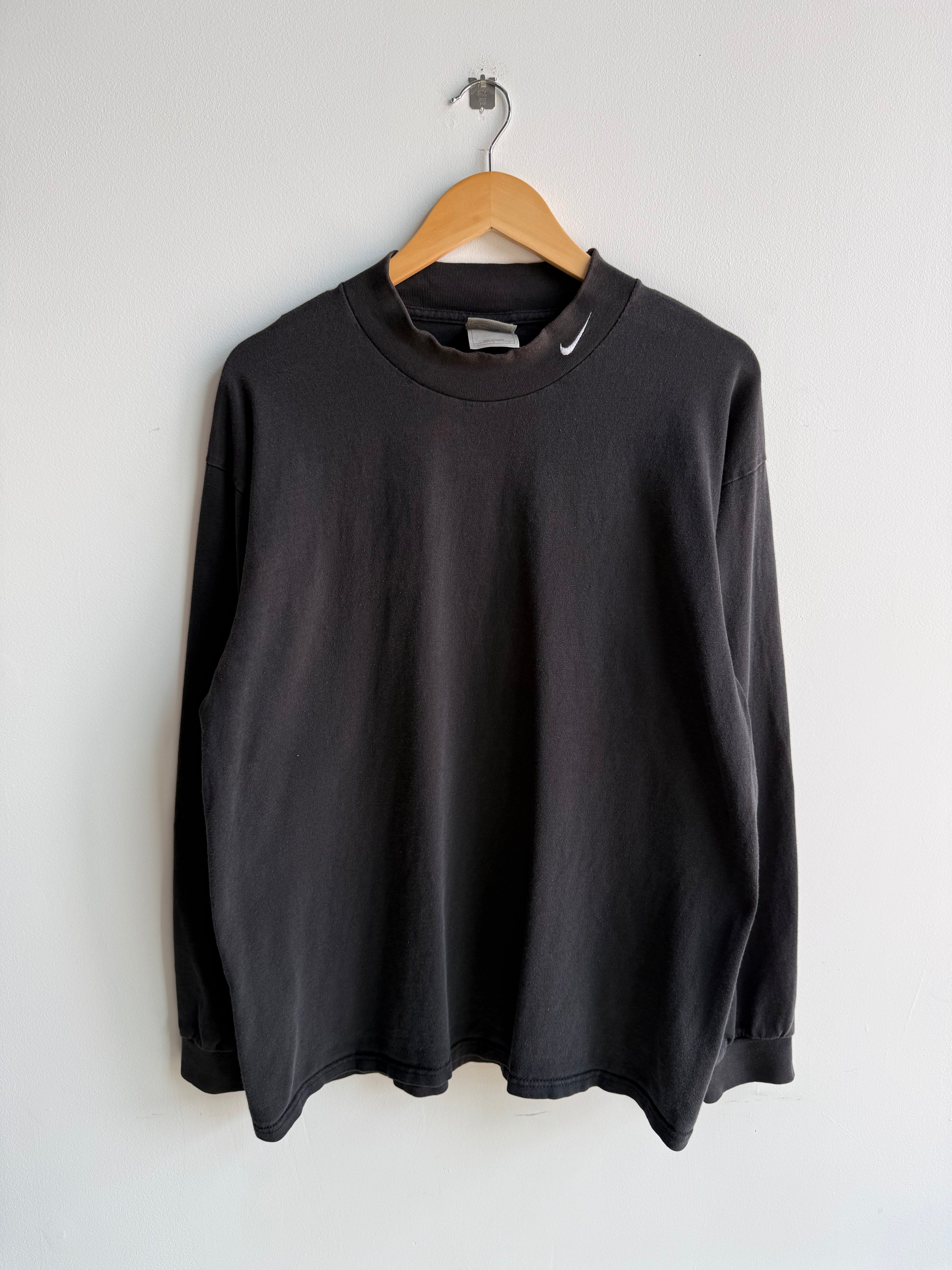 (L) Nike Long Sleeve Tee