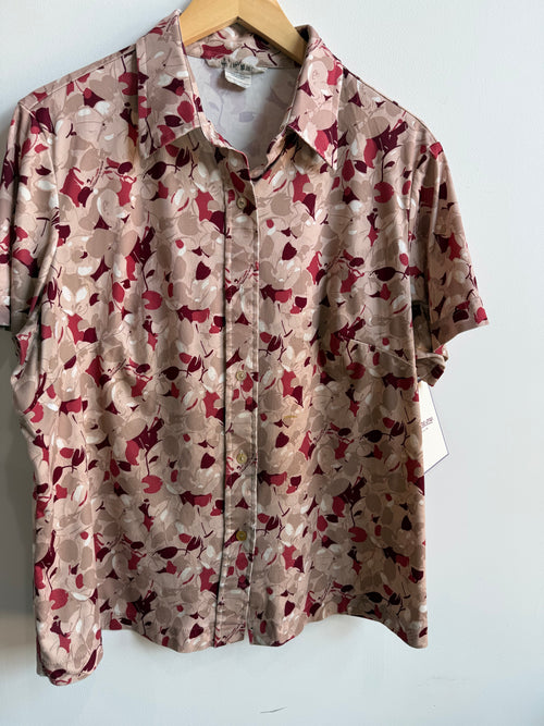 (L) Floral Button Up Shirt