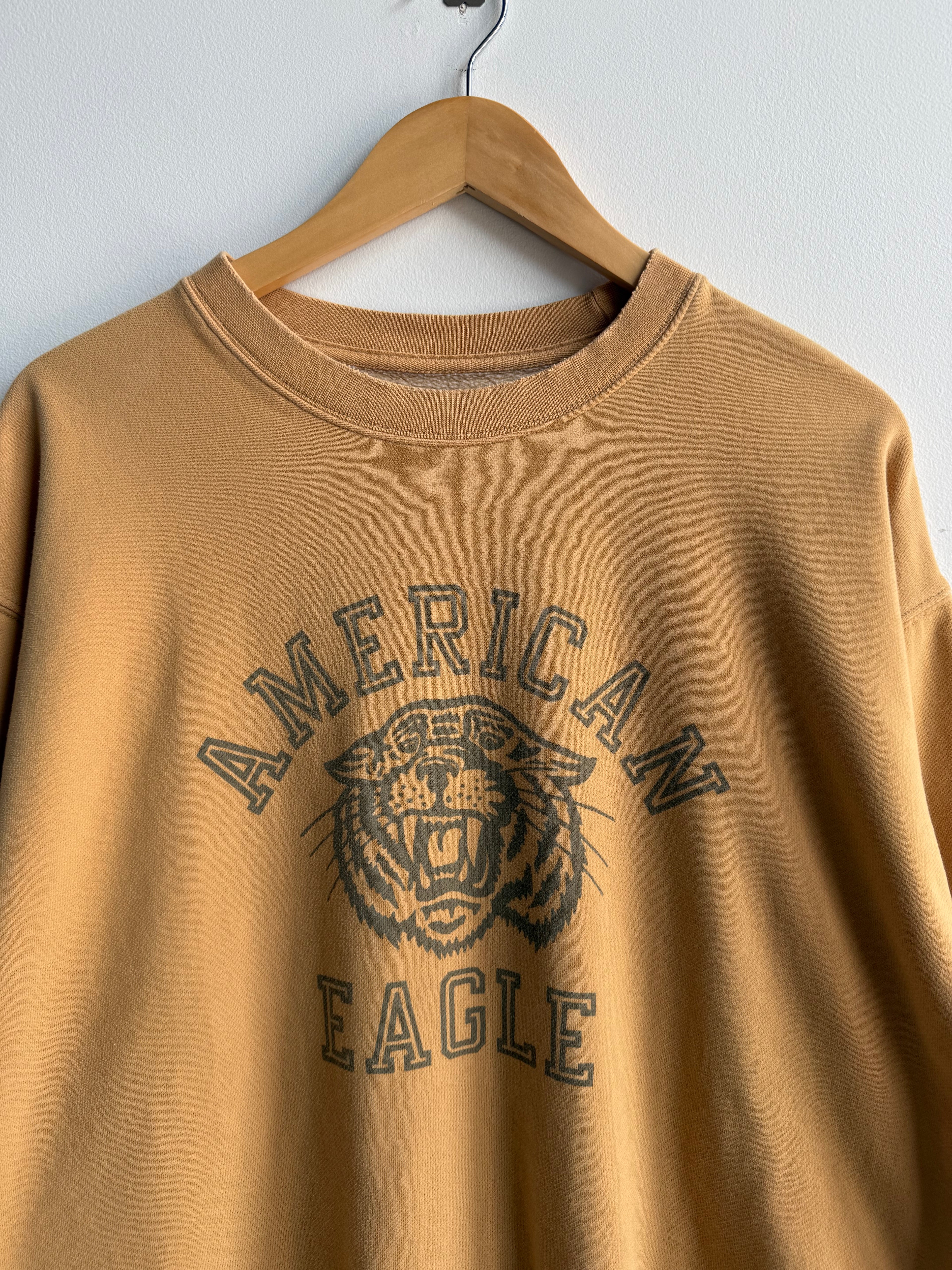 (M) American Eagle Crew