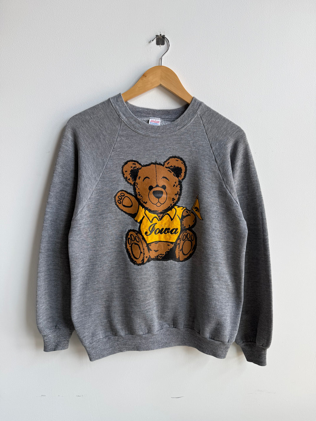 (M) Iowa Hawkeyes Teddy Bear Crew