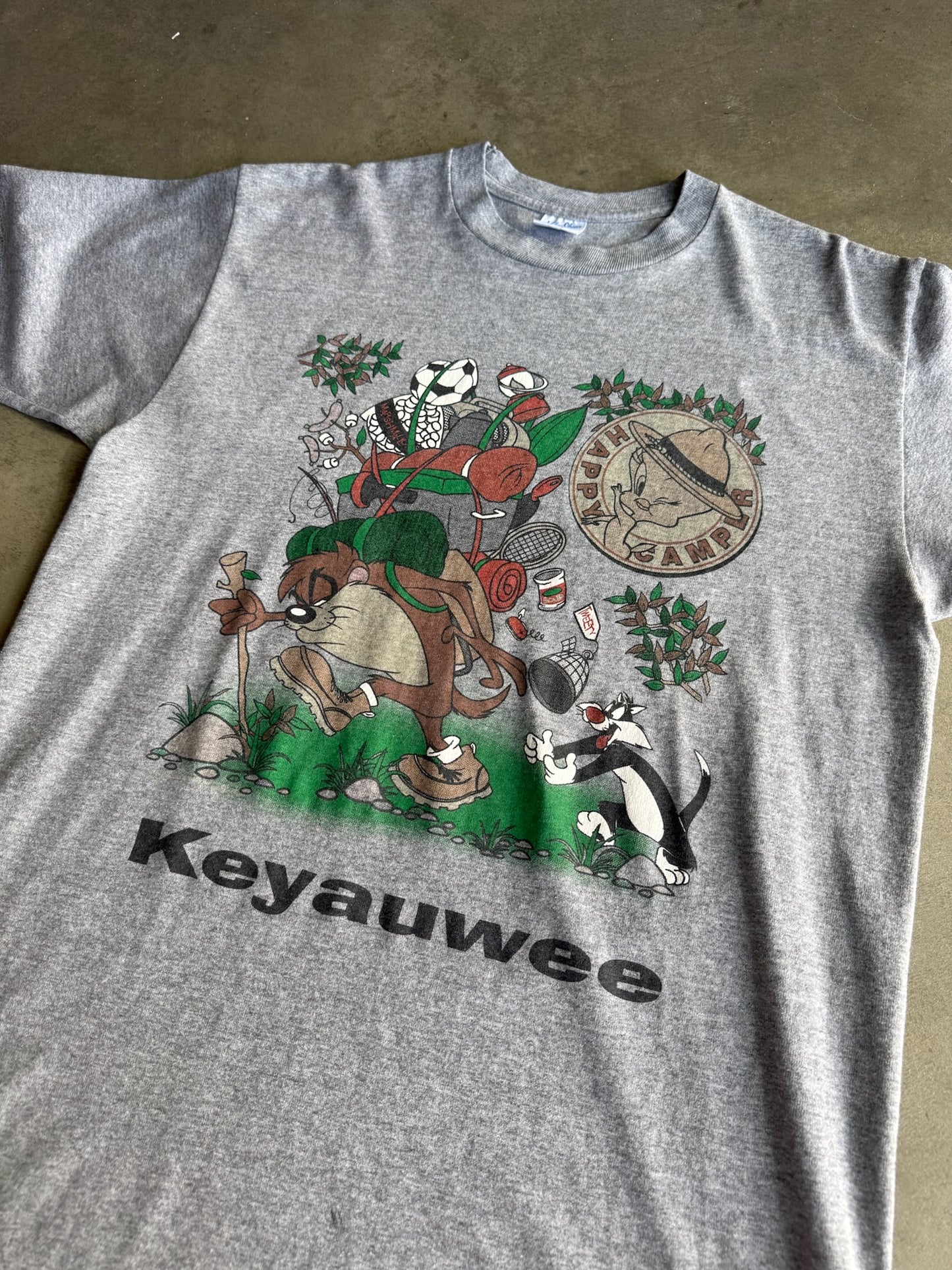 (L) Looney Tunes Keyauwee Tee