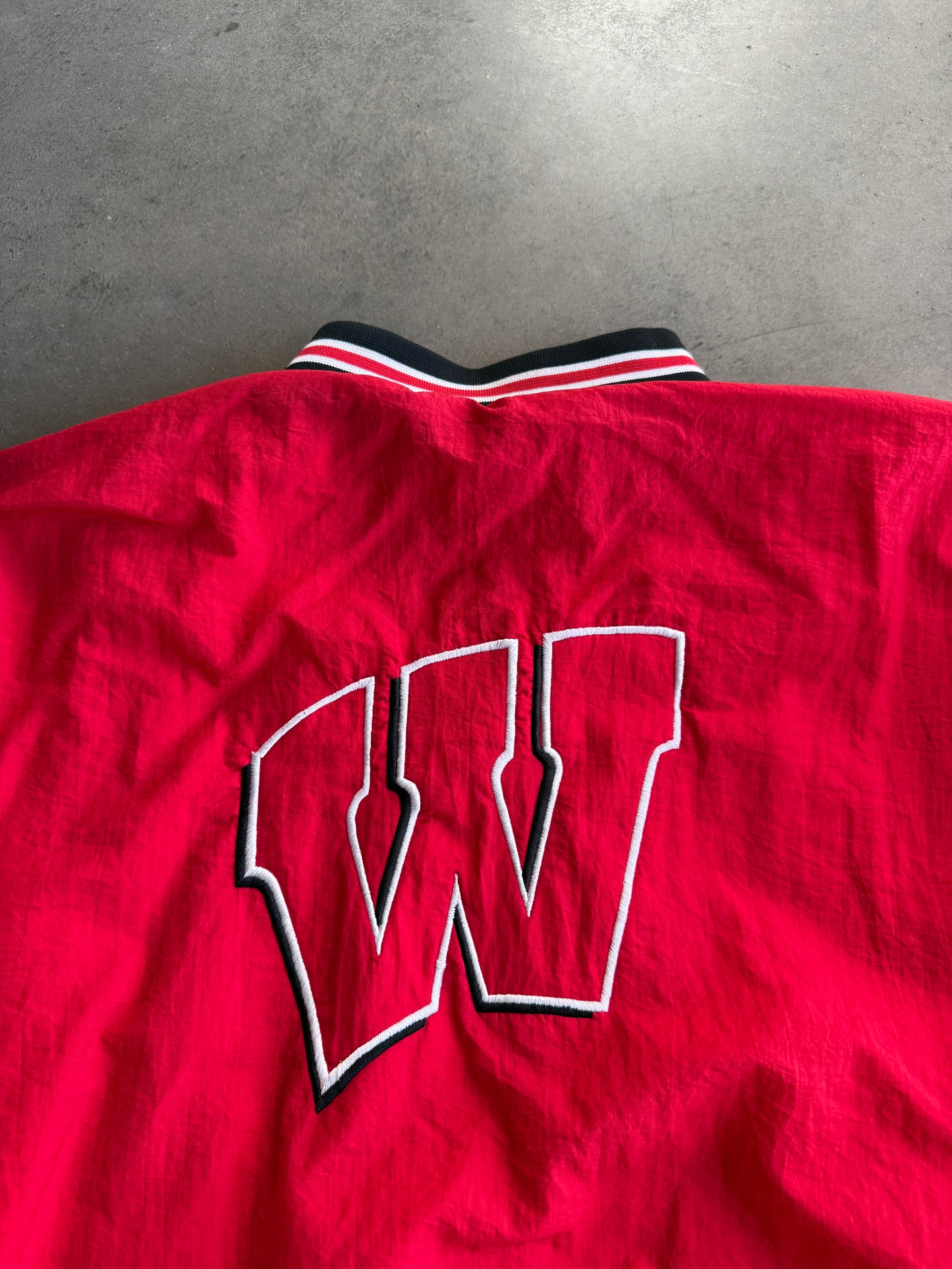 (XXL) Wisconsin Badgers Windbreaker