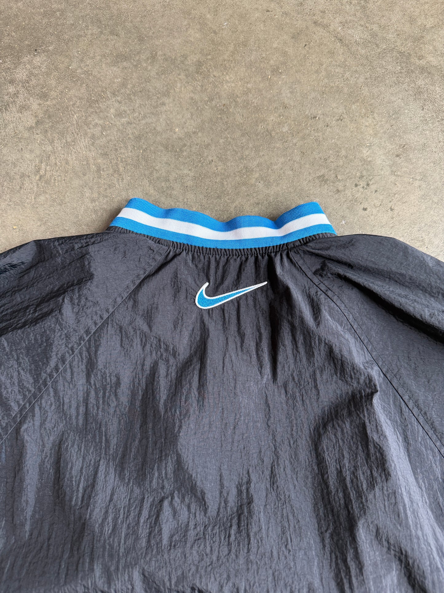 (L) Nike Windbreaker Jacket
