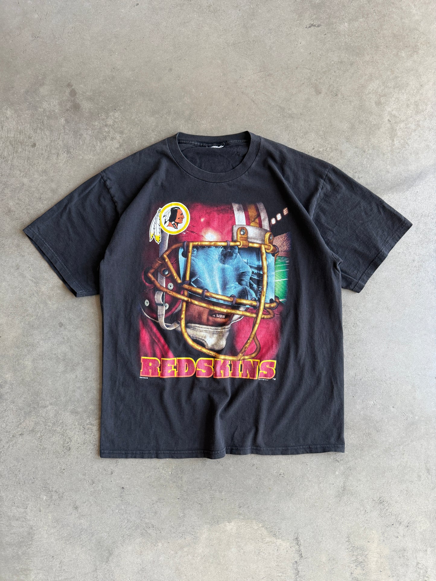 (XL) Washington Football Big Helmet Tee