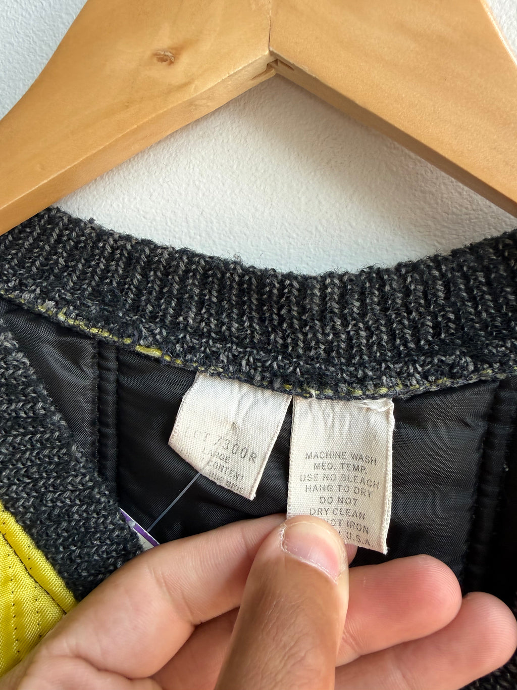 (L) Insulated Vest