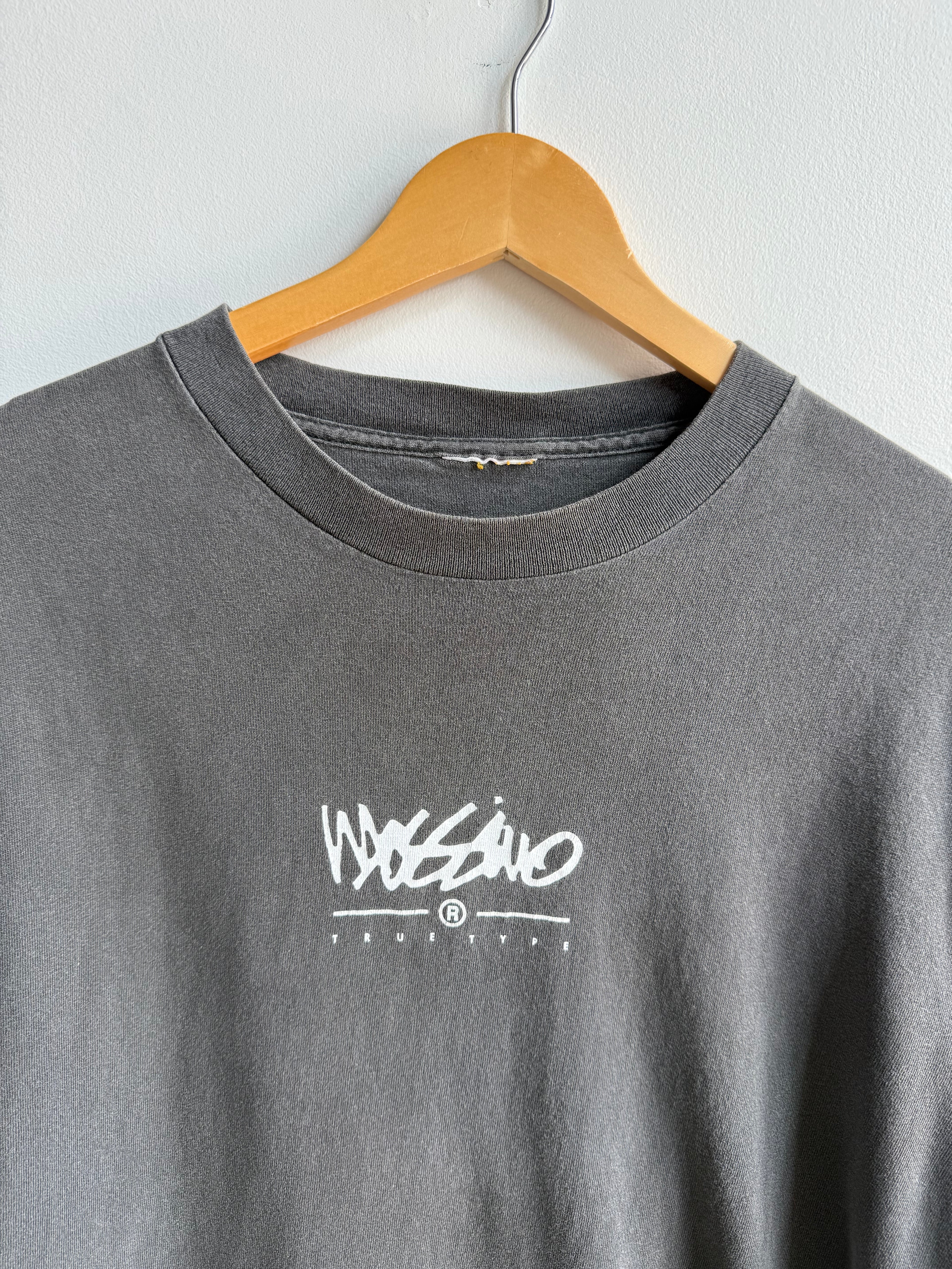 (L) Mossimo Tee