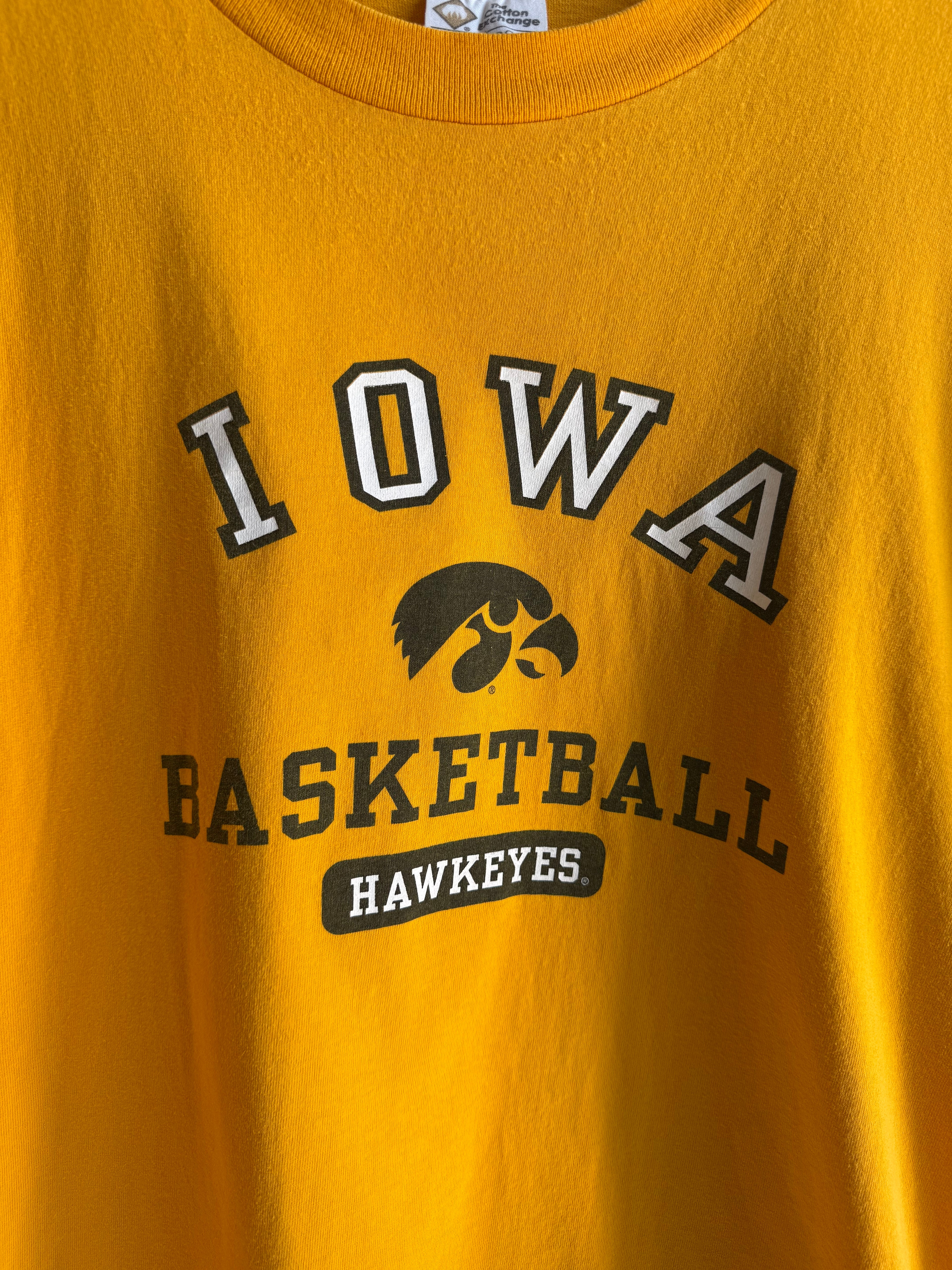 (XXXL) Iowa Hawkeyes Basketball Tee