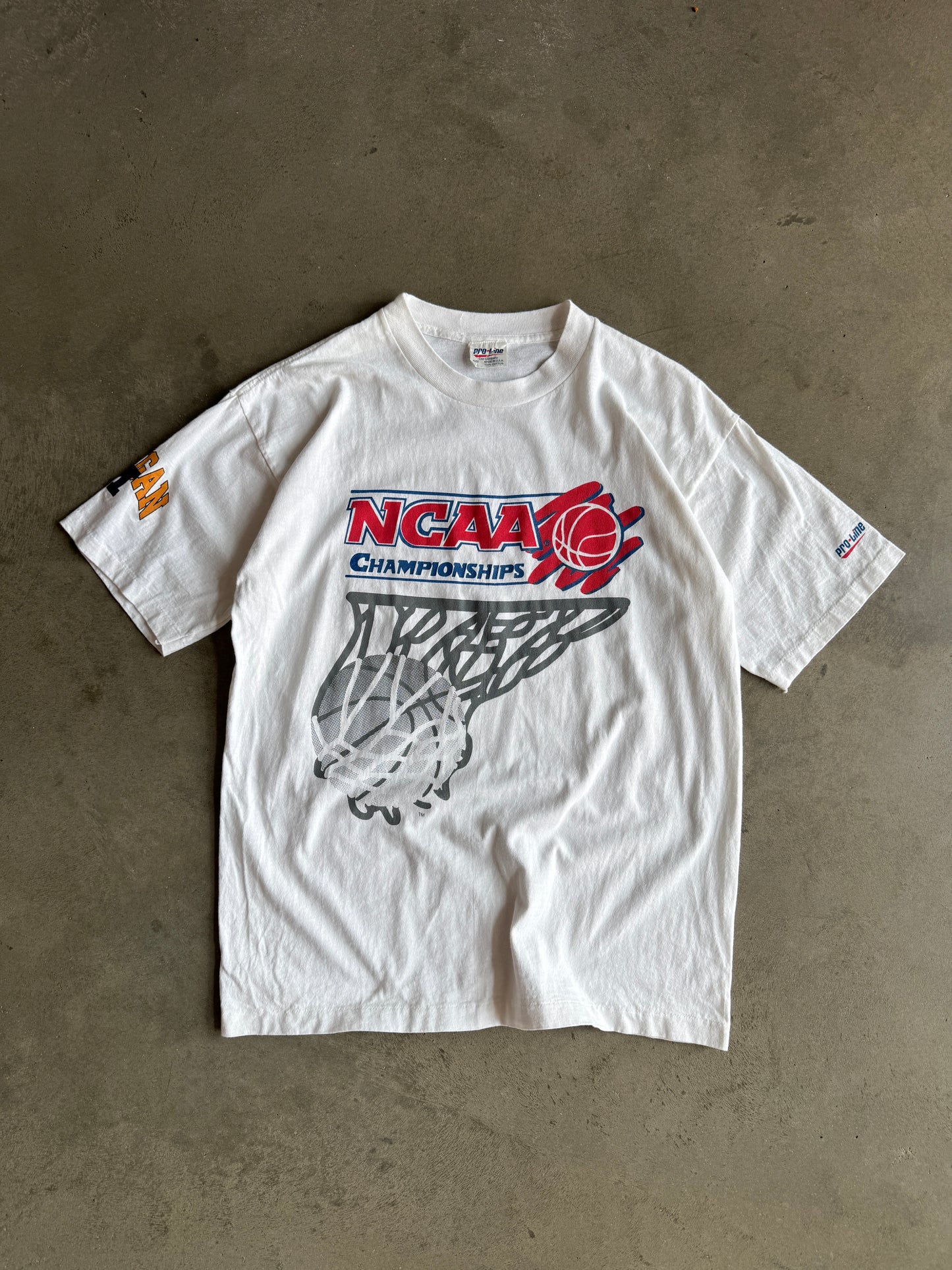 (L) Michigan NCAA Tee