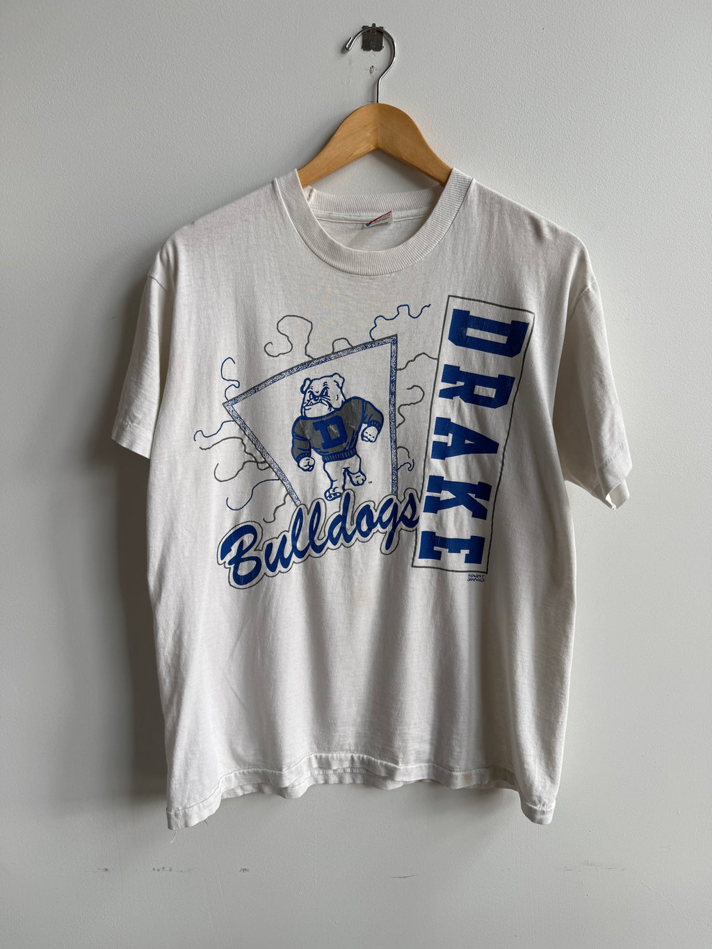 (L) Drake Bulldogs Tee