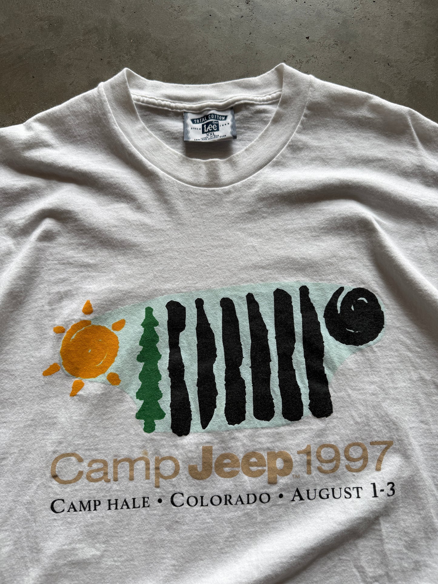 (XXL) Camp Jeep Tee