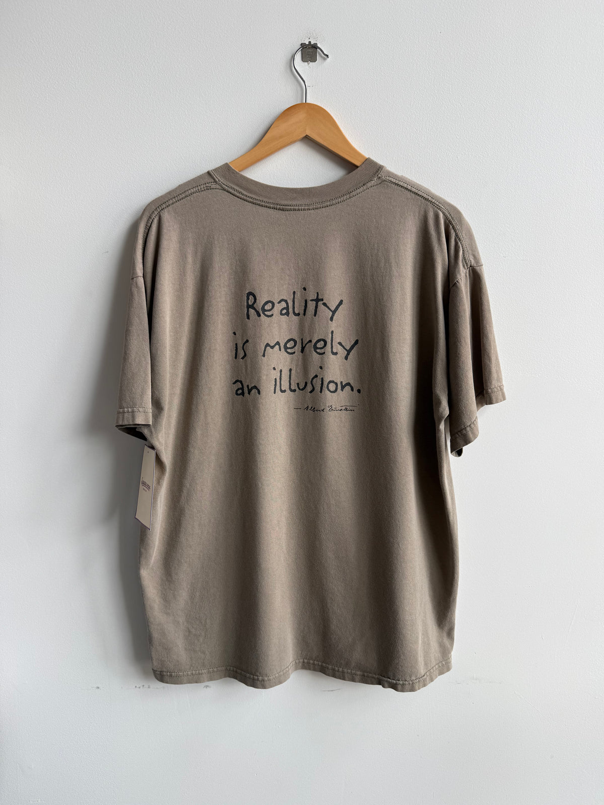 (L) Albert Einstein Tee