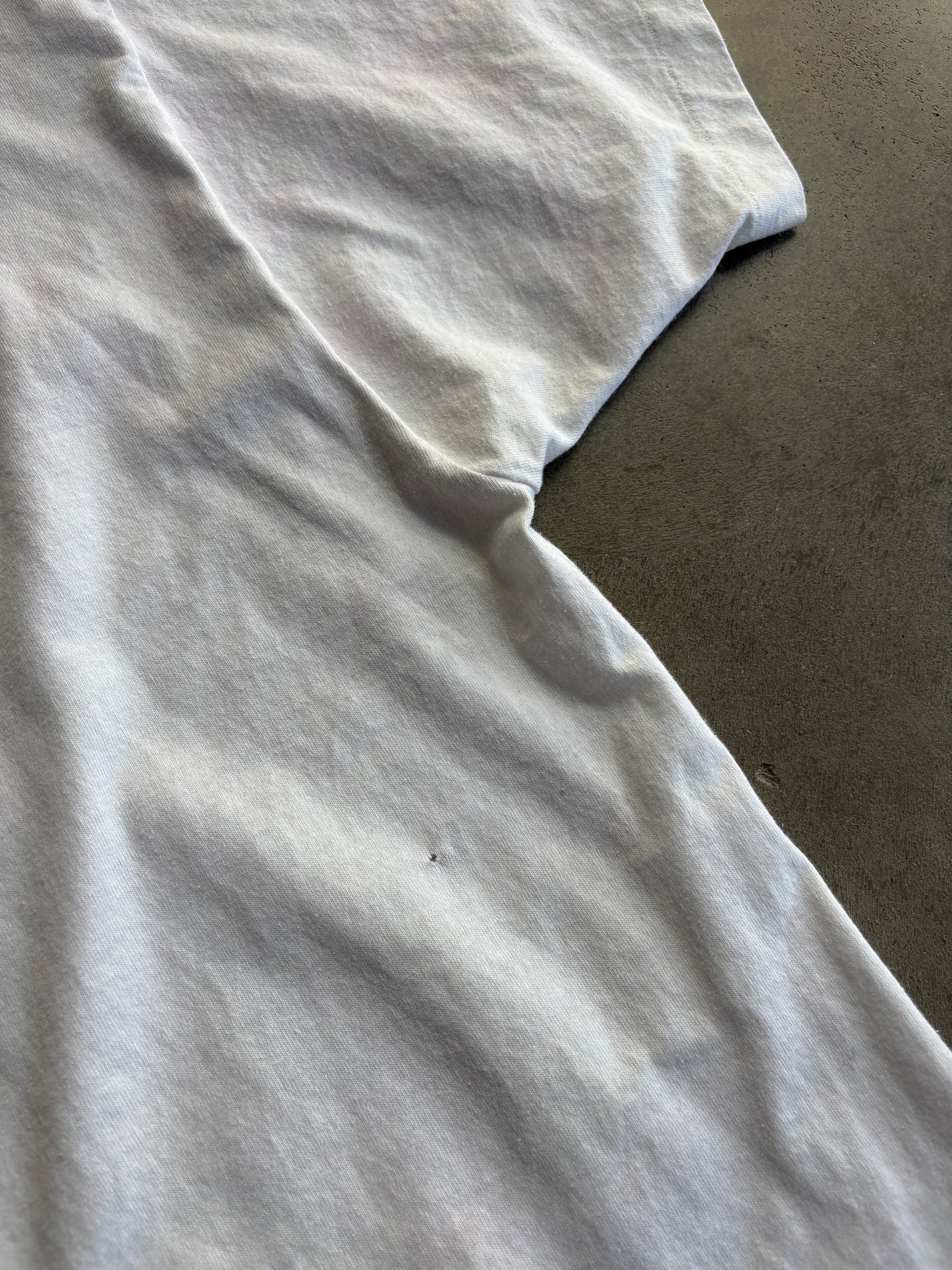 (XL) Tweety Make Up Tee