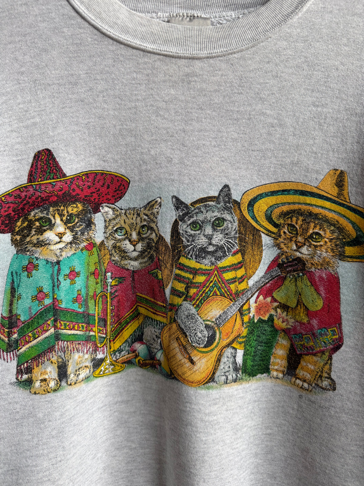 (L) Cat Crew