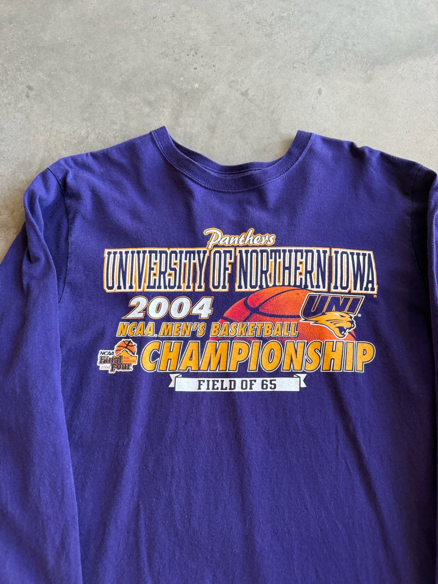 (L) UNI Basketball Tee